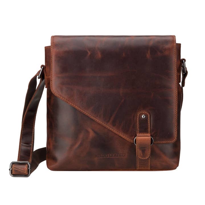 Noah Leather Messenger Bag – Unisex – Chestnut for wholesale by Minori Leather