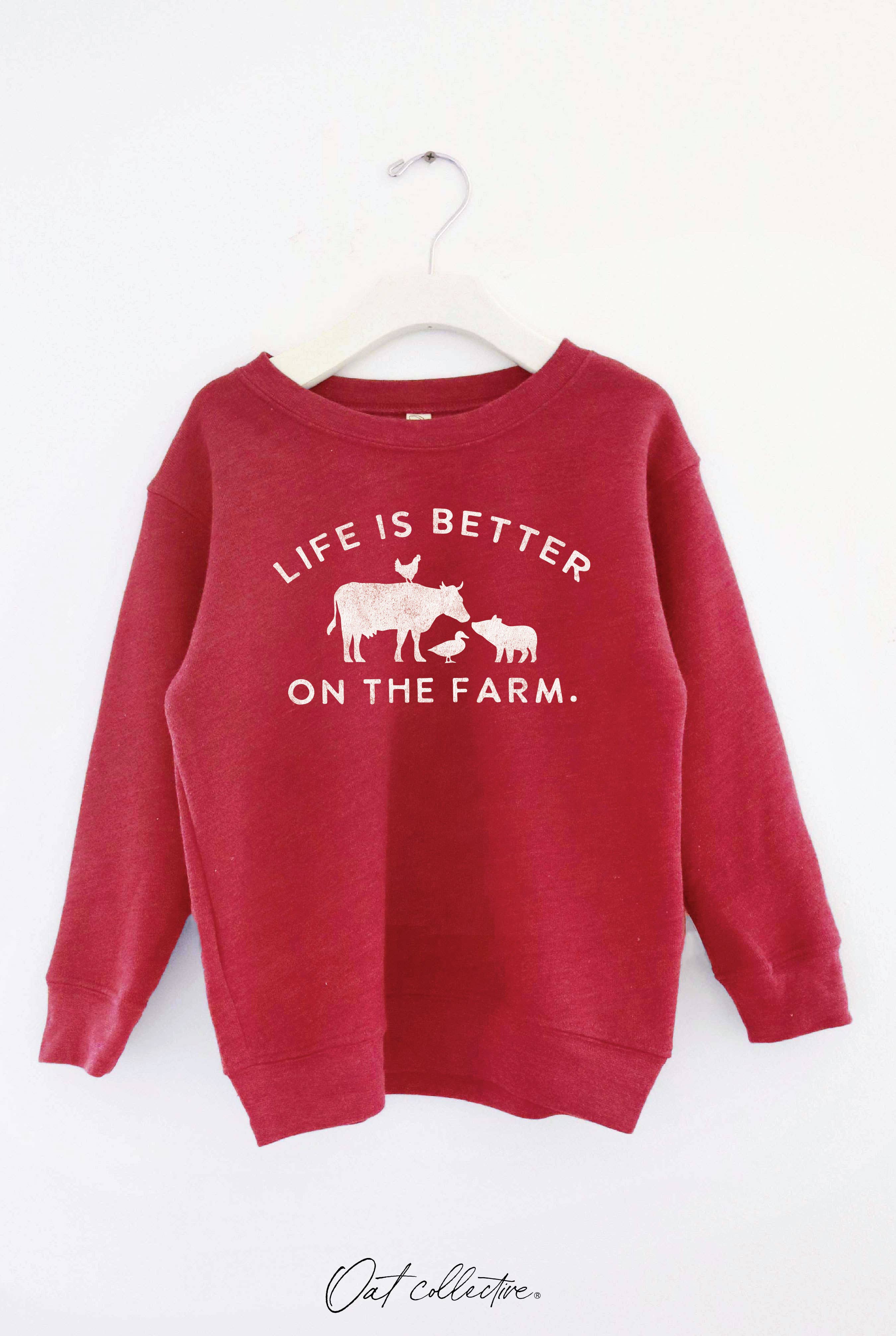 OAT COLLECTIVE – wholesale Sweatshirt - Barn – LIVET ÄR BÄTTRE PÅ GÅRDEN Unisex Grafisk Sweatshirt för Småbarn9