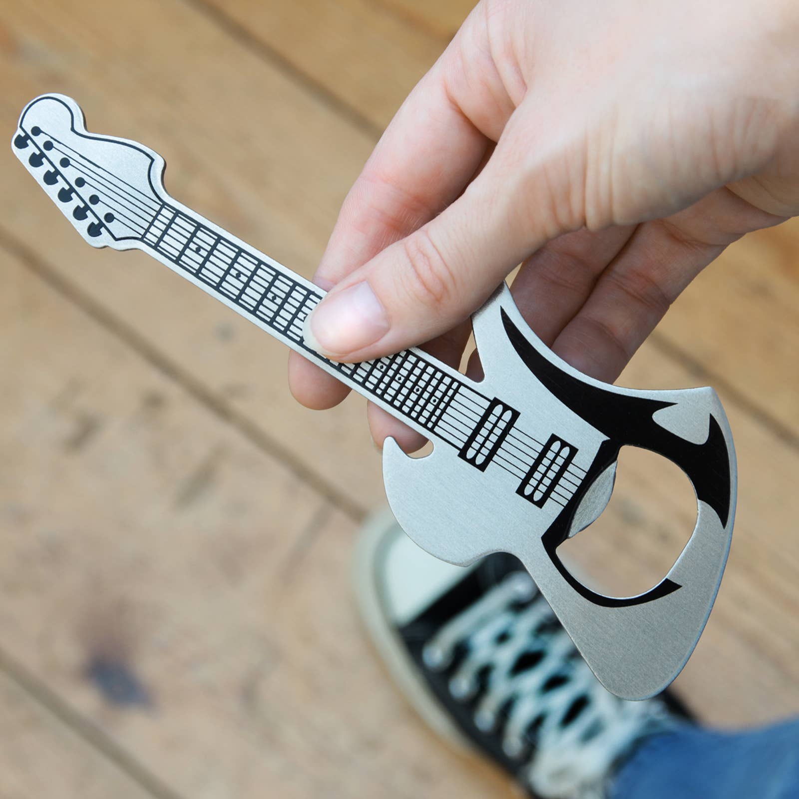 SUCK UK Ltd - USA - Wholesale Bottle/Wine Opener - Guitar Bottle Opener ROCK6