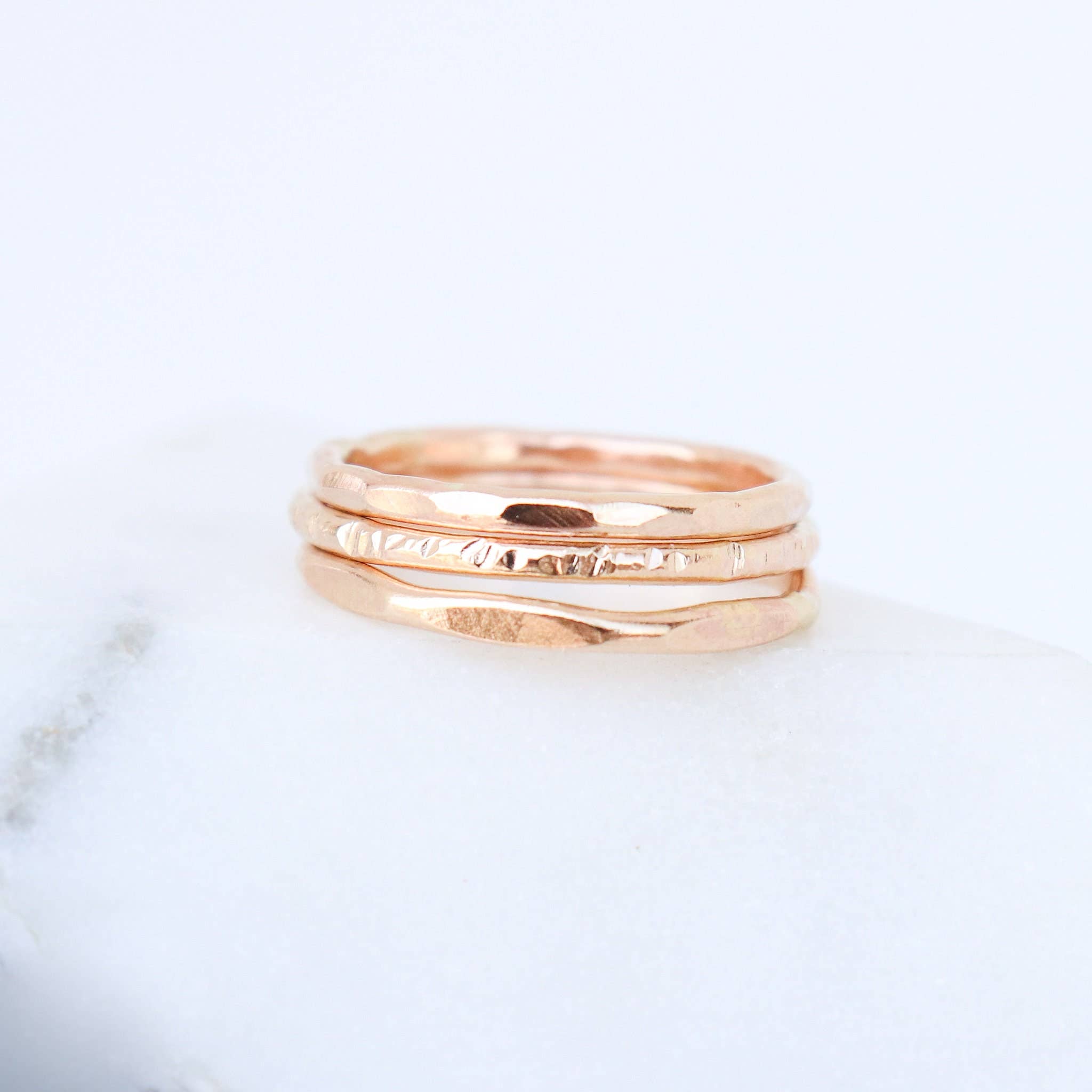 Meadowbelle - Vente Anneau/bague à empiler - Bagues empilables remplies en or 14 carats, ensemble de 33