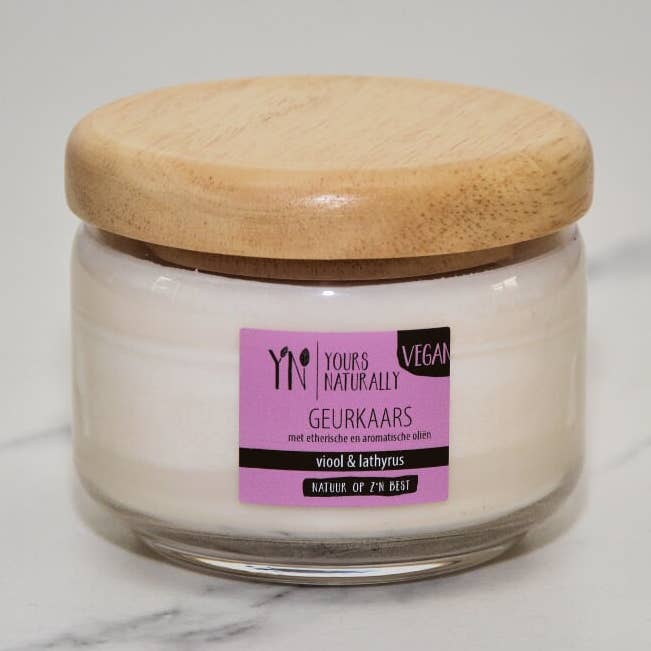 Pop Jar Vegan Candles with Wooden Lid Violet & Sweet Pea 325 for wholesale by Yours Naturally