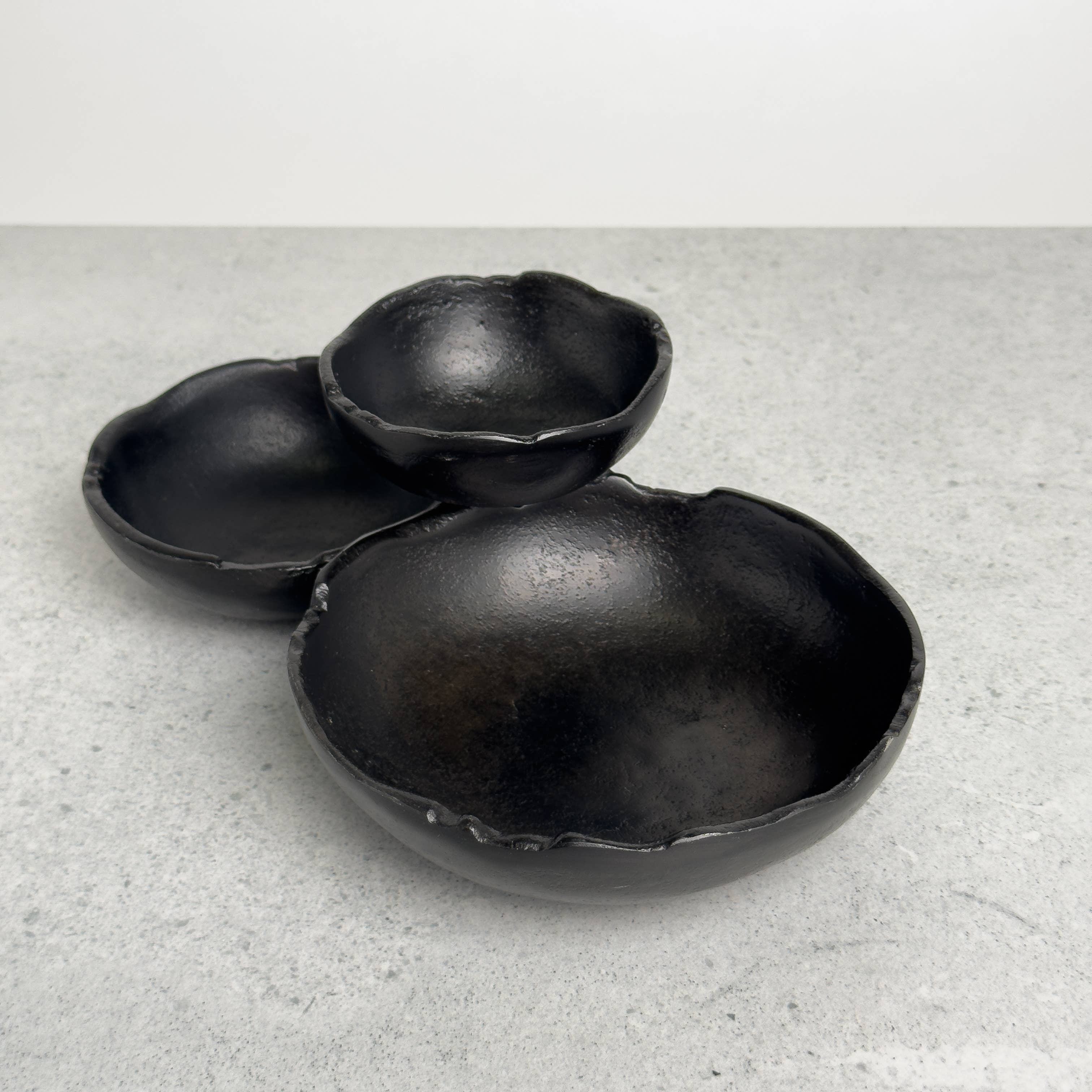 India Handicrafts Inc - Wholesale Serve Bowl - Black Aluminum 3-Bowl Cluster Dish6