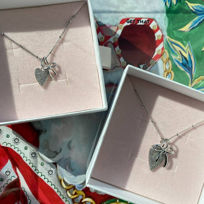 The Sis Kiss - Wholesale Individual Charm/Pendant - Baby Bow Charm