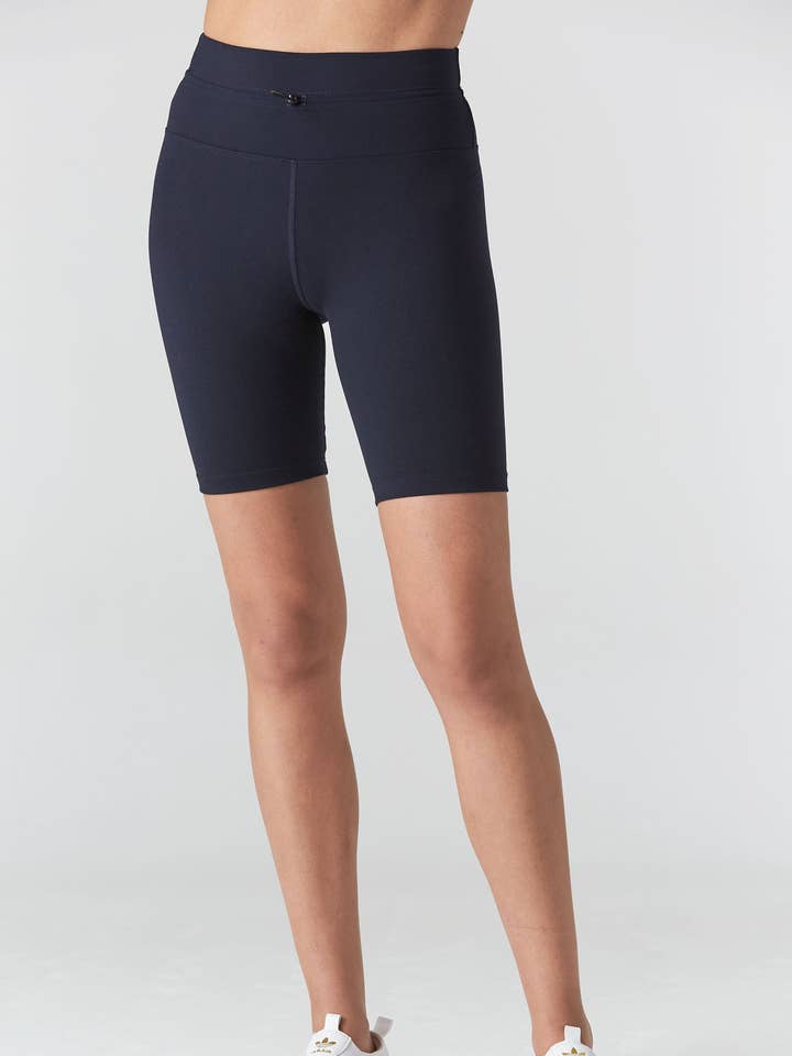 Short bleu marine bien ajusté pour la vente par 925fit