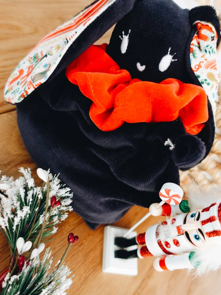 PROTOTYPE - Kersenpittenkruik fluweel - Deck the Halls voor wholesale door Louis & Jules Stambouli Conseil