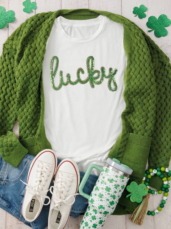 T-shirt graphique LDC à sequins pour la Saint-Patrick. pour la vente par Little Daisy Closet