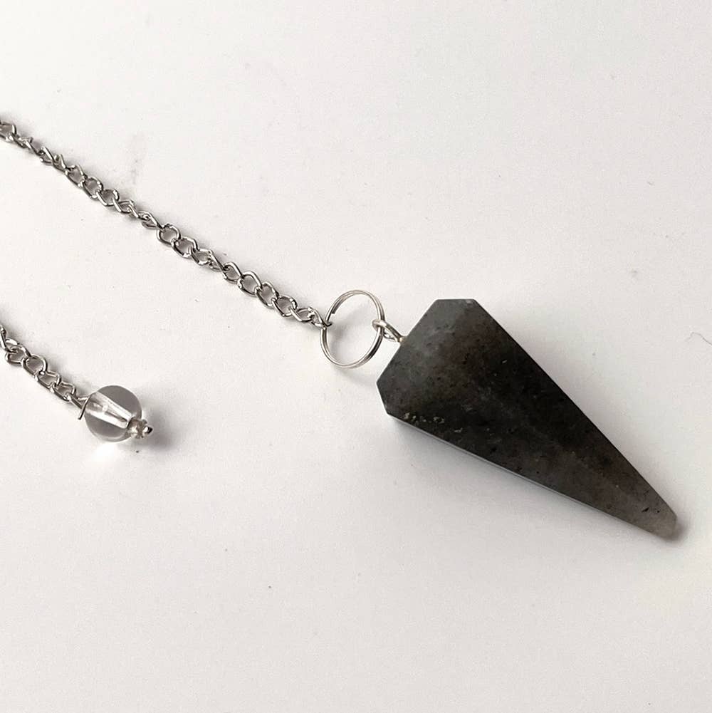 VIE – Engroshandel Meditationsudstyr – Pendul med kæde og 30 mm krystalsten44