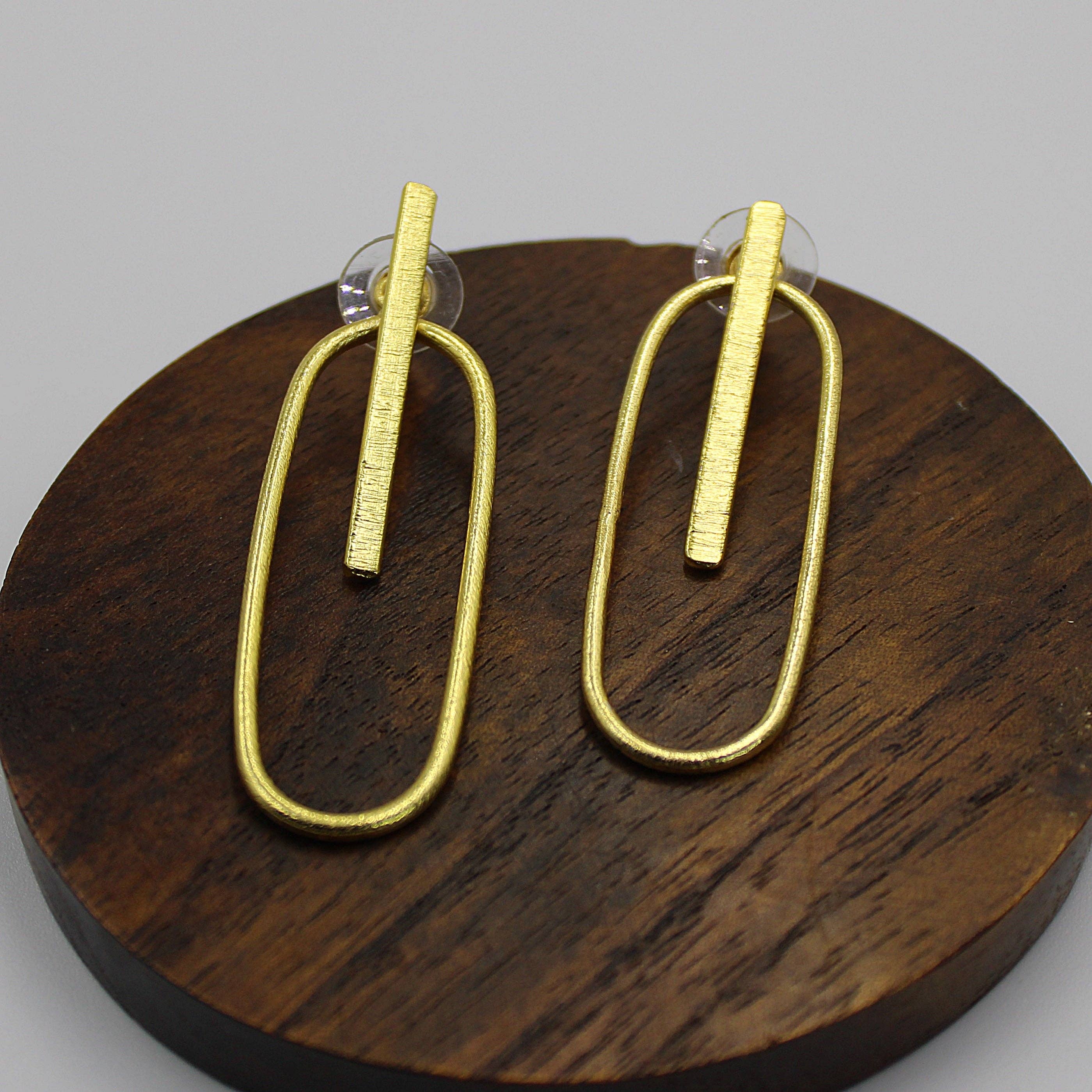 LA MAR – wholesale Hängande örhängen – MODIGLIANI örhängen pläterade i guld - Design med karaktär0