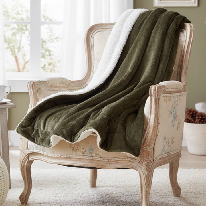 Tache Home Fashion - Wholesale Throw Blanket - Tache Super Soft Evergreen Micro Fleece Green Sherpa Throw Blanket