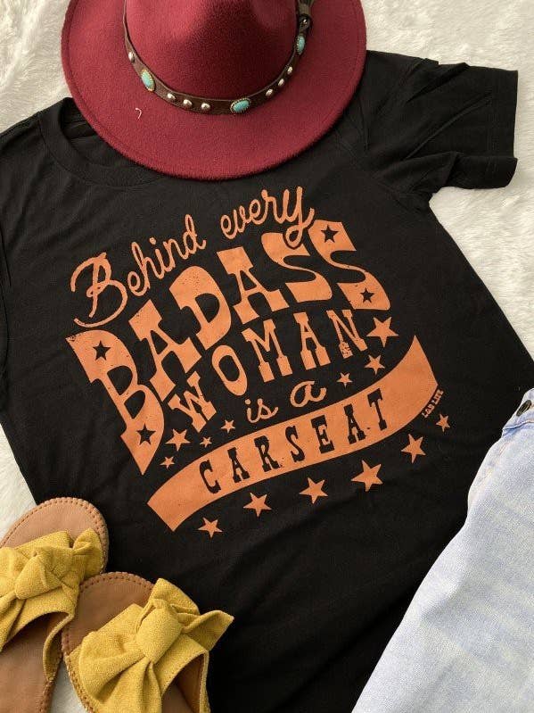 T-shirt illustré BC Behind Every Badass Woman Is a Carseat pour la vente par L&B Life
