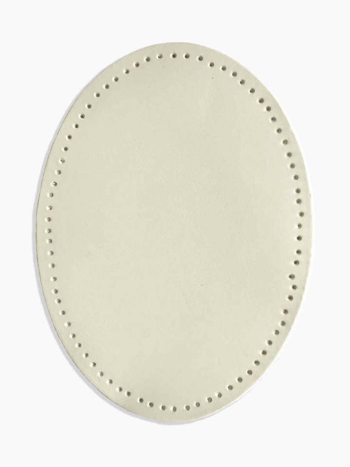 Oval shaped Colored Elbow patch in leather for wholesale by Britney Pompadour - Broderie - Embroidery kit