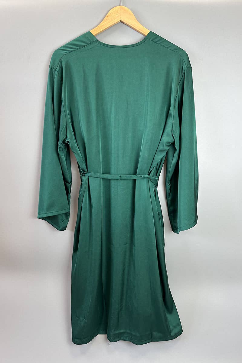 Assortito Set pigiama camicia da notte e accappatoio in seta imitazione in vendita all'ingrosso su Faire12