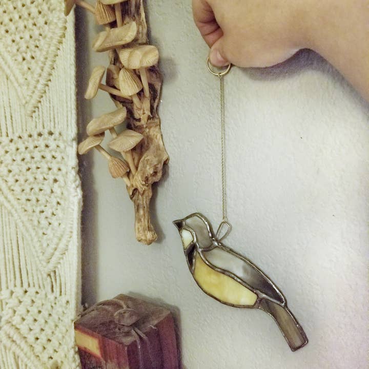 Lost & Found Design – wholesale Suncatcher – Stained glass - small bird hanging