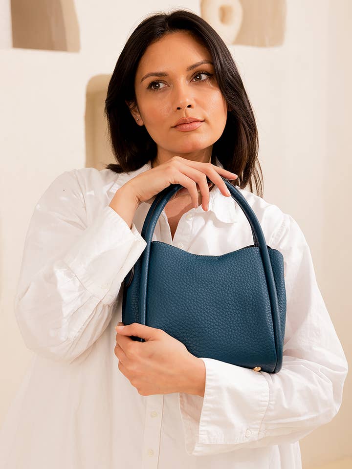 M2533 Ruby 3-Compartment Satchel w/ Dual Handles for wholesale by Jen & Co.