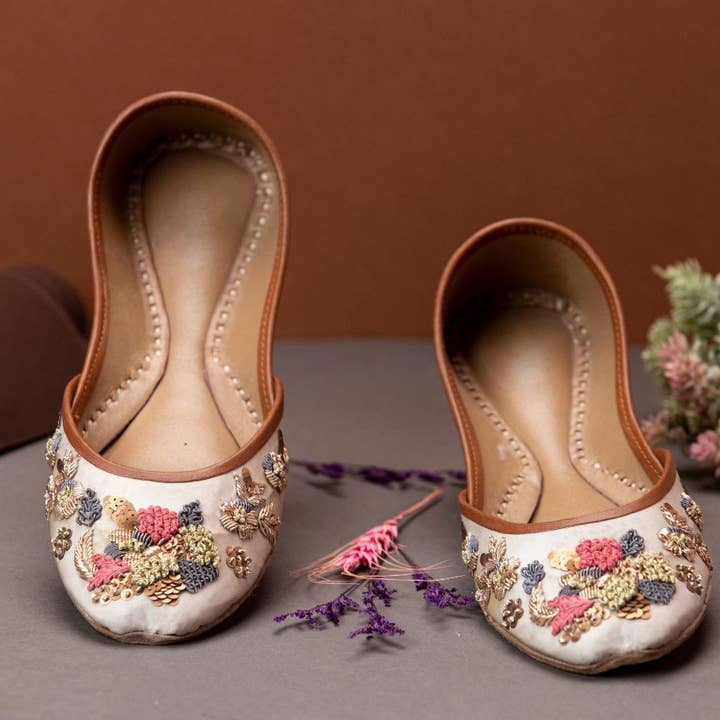 Pastel Pack Custom White Ballet Flats for Women Ethnic Shoes for wholesale by Qhareed