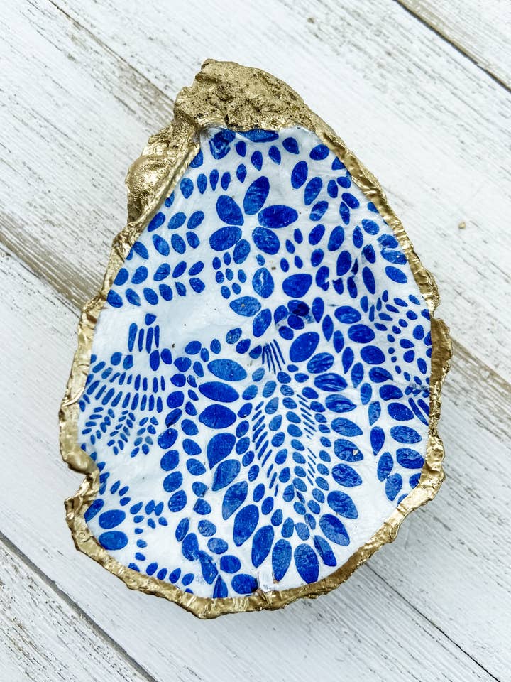 Blue and White Oyster Shell Ring Dish for wholesale by Made on Maidstone