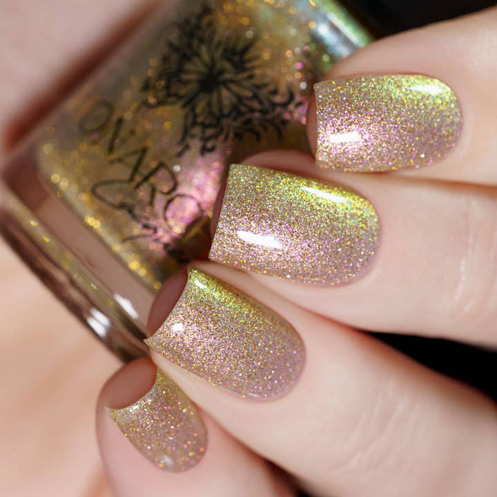 Vintage nachtvlinder voor wholesale door Monarch Lacquer