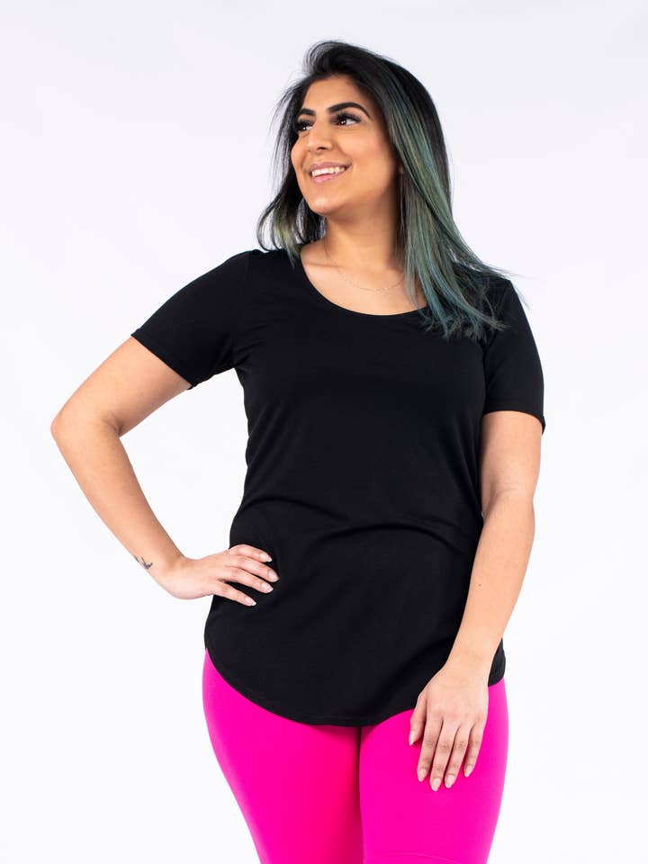 Hot Pop Biker Shorts för wholesale av SweetLegs Clothing Inc