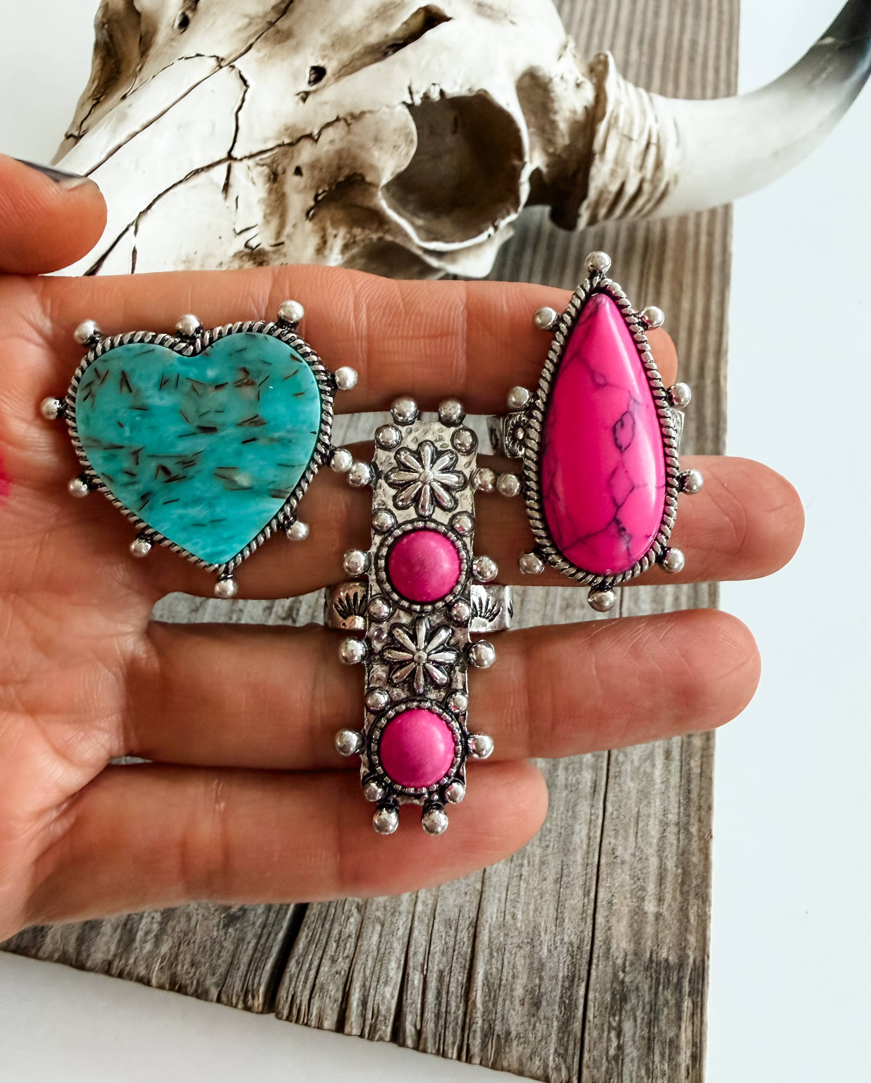 Boho Ranch Shop - Wholesale Cocktail/Statement Ring - Western Style Teardrop Turquoise Stone Stretch Ring1