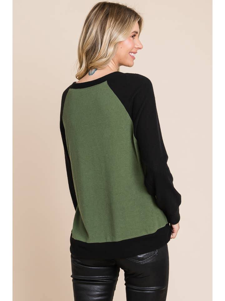 Emerald Collection - Wholesale Knit Top - Women's - ETK-8841-PL Plus Size Color Block Hacci Brush Top13