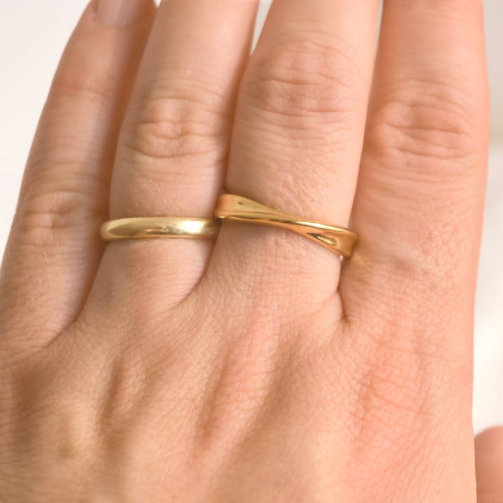 Blueyejewelry - Wholesale Band/Stacked Ring - Gold Crossover Ring - Twisted Ring - Crossover Stacking Ring5