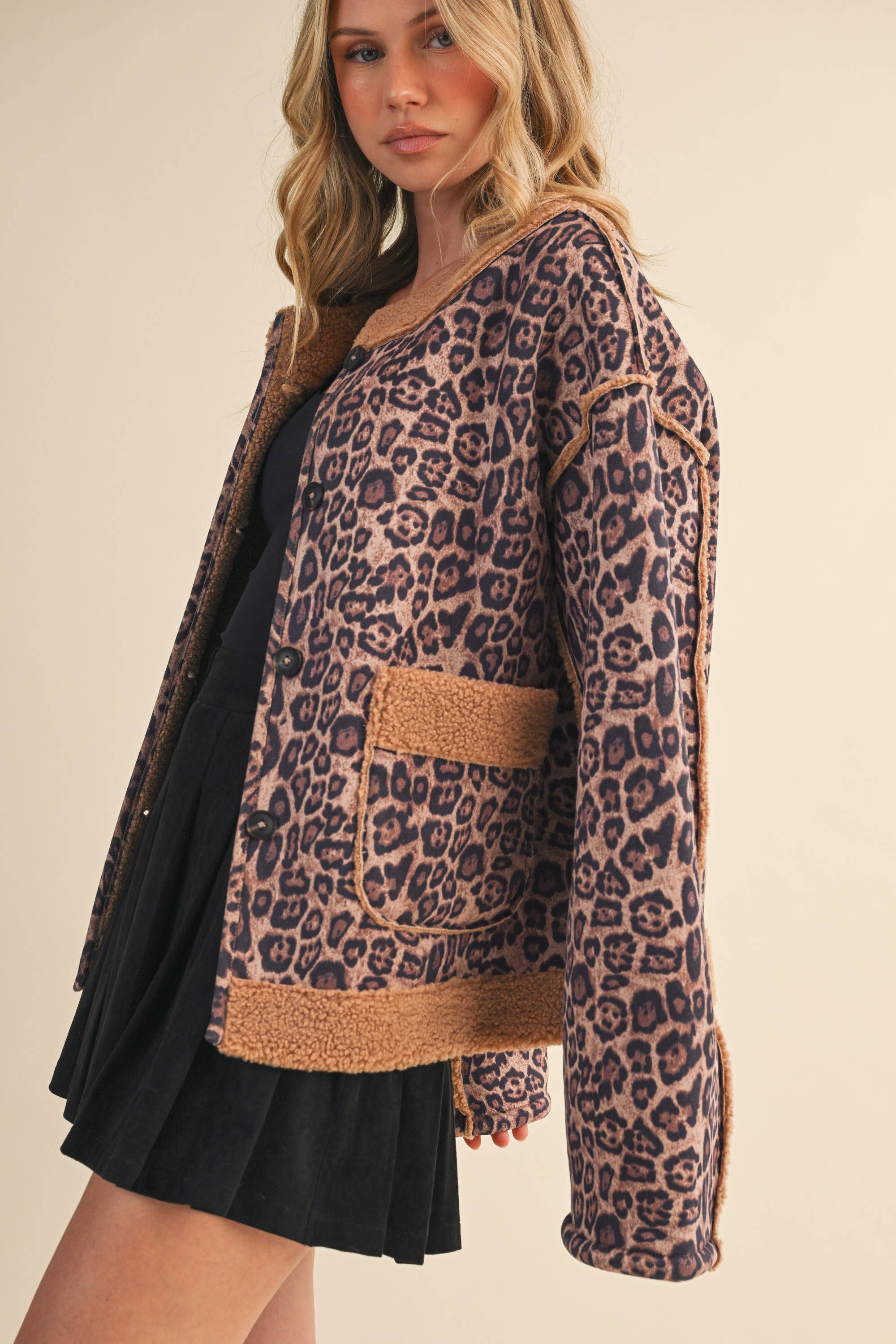 IJ1639 LEOPARD REVERSIBLE TEDDY LEOPARD QUILTED JACKET for wholesale on Faire6