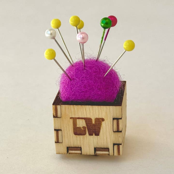 Lemonwood - Wholesale Knitting/Crochet Supplies - Twee Pin Minder0