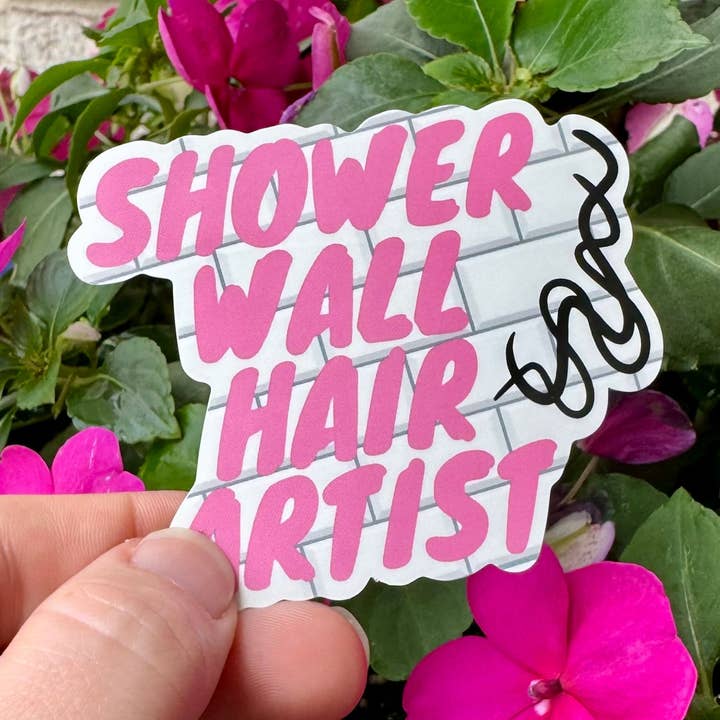 Adesivo imbarazzante e riconoscibile dell'artista dei capelli sulla parete della doccia per la vendita all'ingrosso da parte di As Told By Ellie