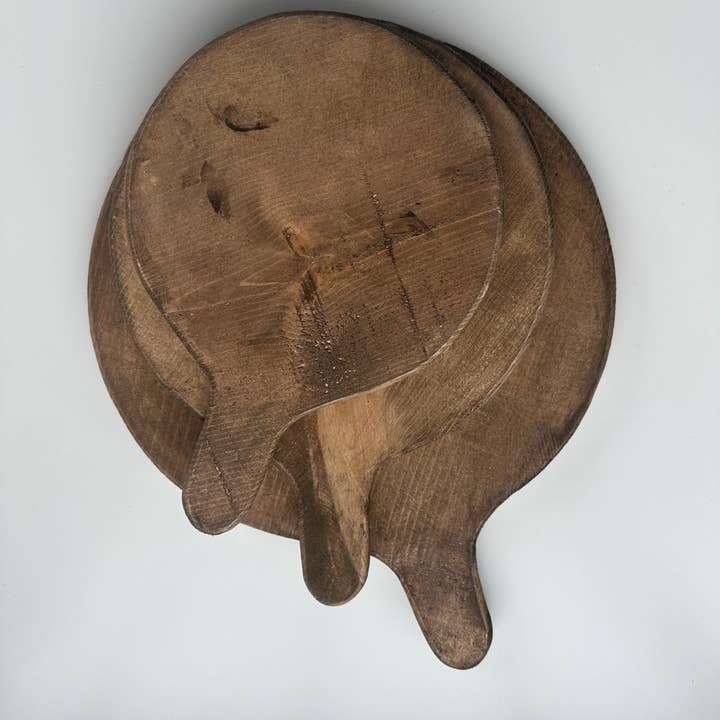 Heartland Designs - Wholesale Decorative Tabletop Object - Round board with handle