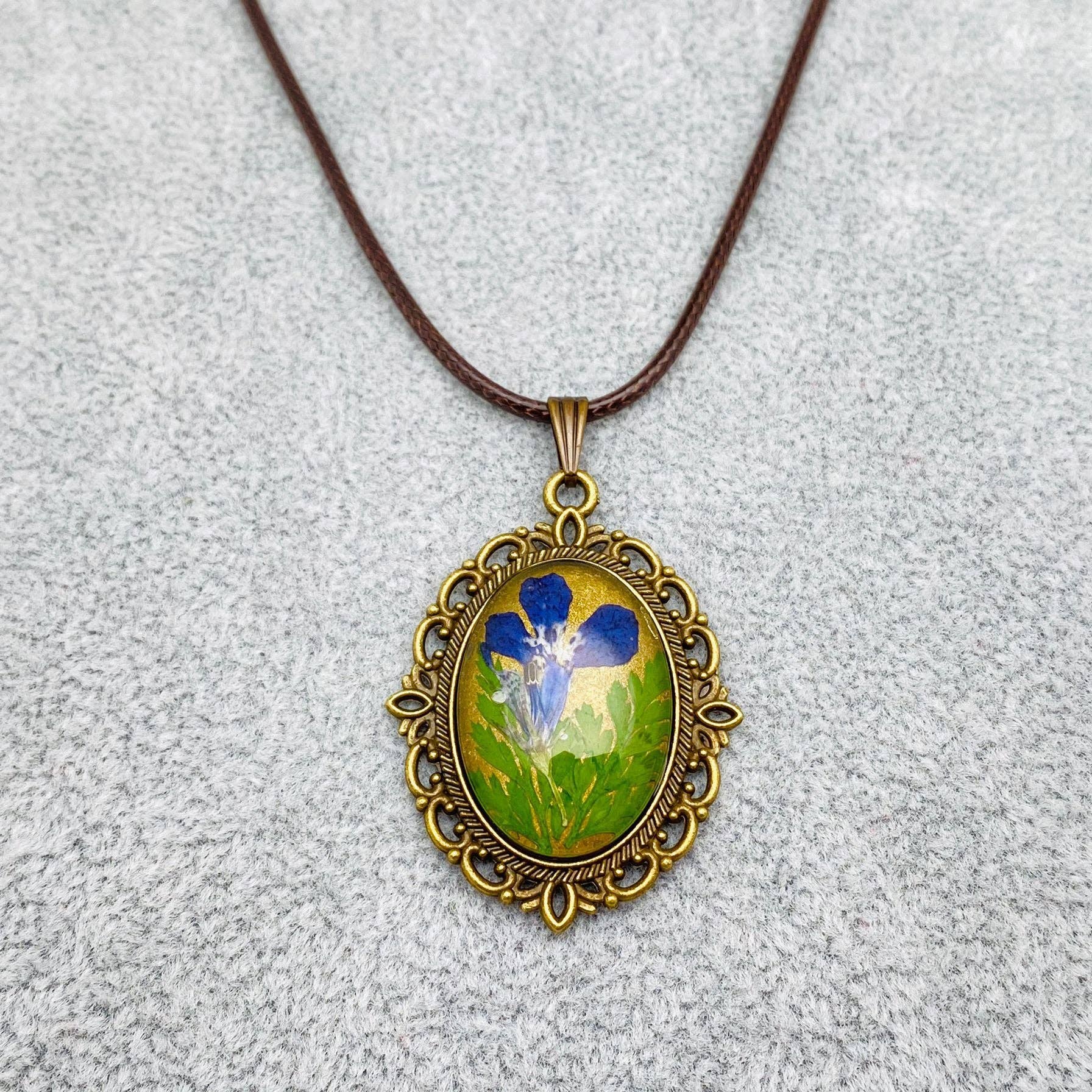 Mio Queena - Wholesale Pendant/Charm Necklace - Palace Style Dried Flowers Floral Vintage Charm Necklace-PDF7