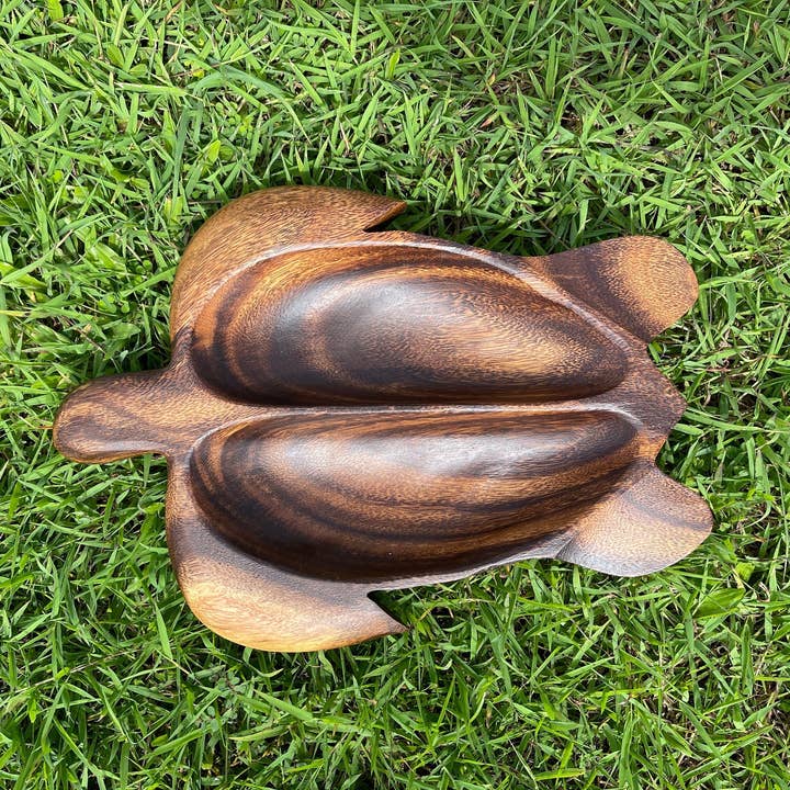 Grande ciotola a forma di tartaruga in legno di acacia fatta a mano per la vendita all'ingrosso da parte di Woodware&Co