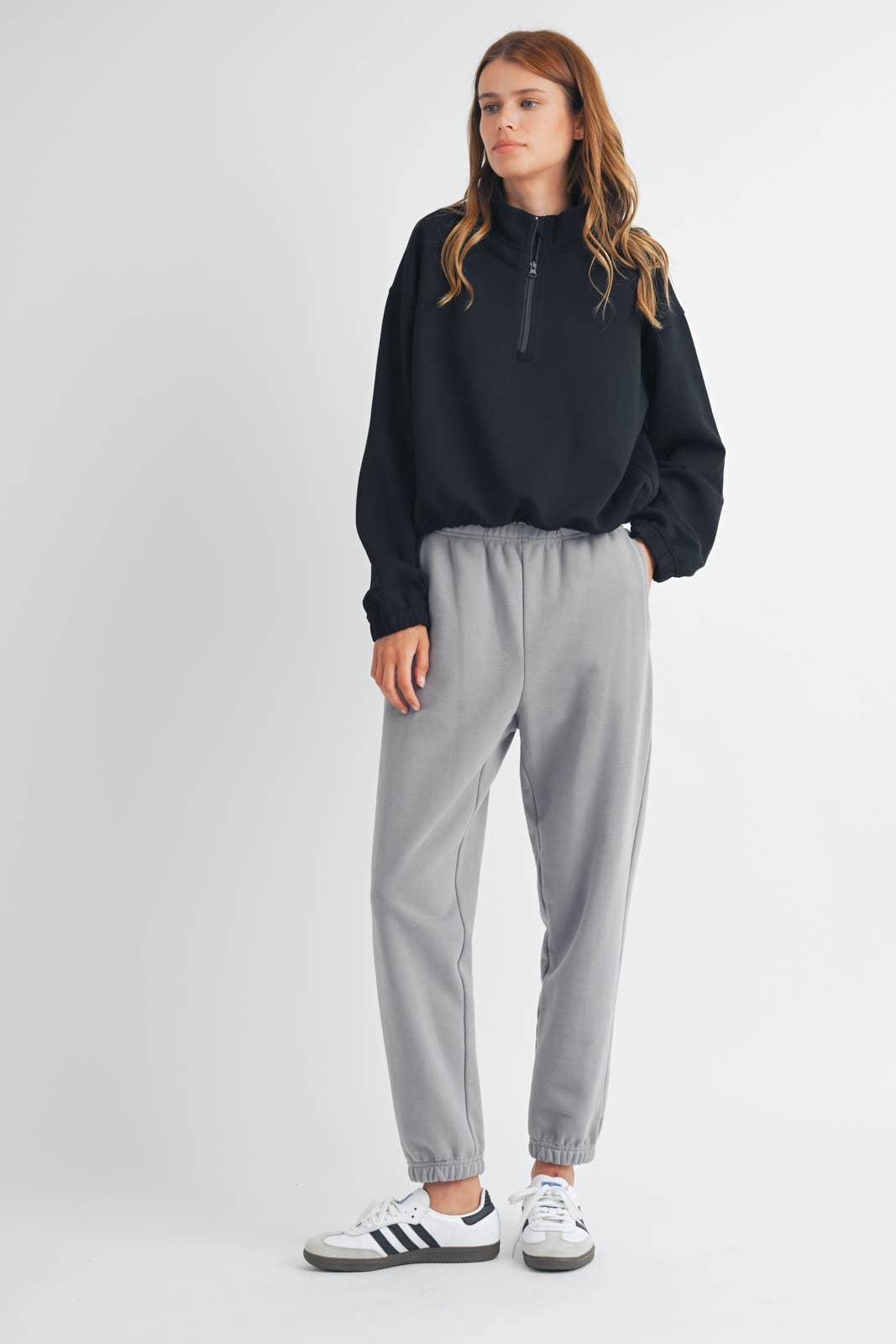 BLACK SCUBA HALF-ZIP PULLOVER / WL24-9376 for wholesale on Faire1