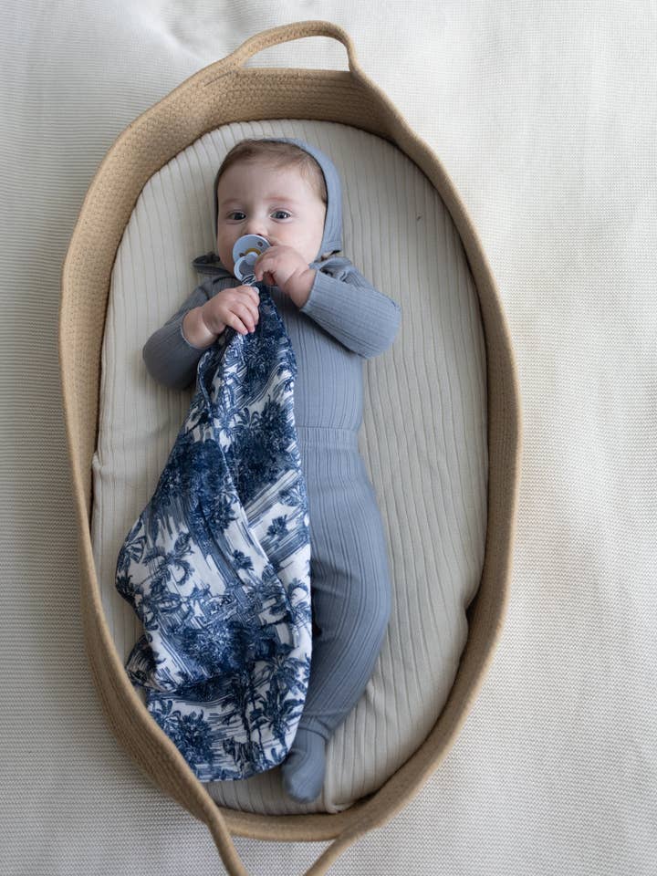 Little Threads - Wholesale Knuffeldekentje/doekje - Baby - Blue Jungle Toilet Lovey