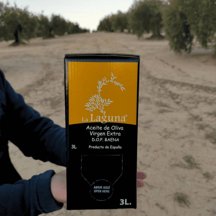 SUCESORES DE HERMANOS LOPEZ S.A. – Azeite por atacado – O SACO DA LAGOA NA CAIXA DE 3 LT.5