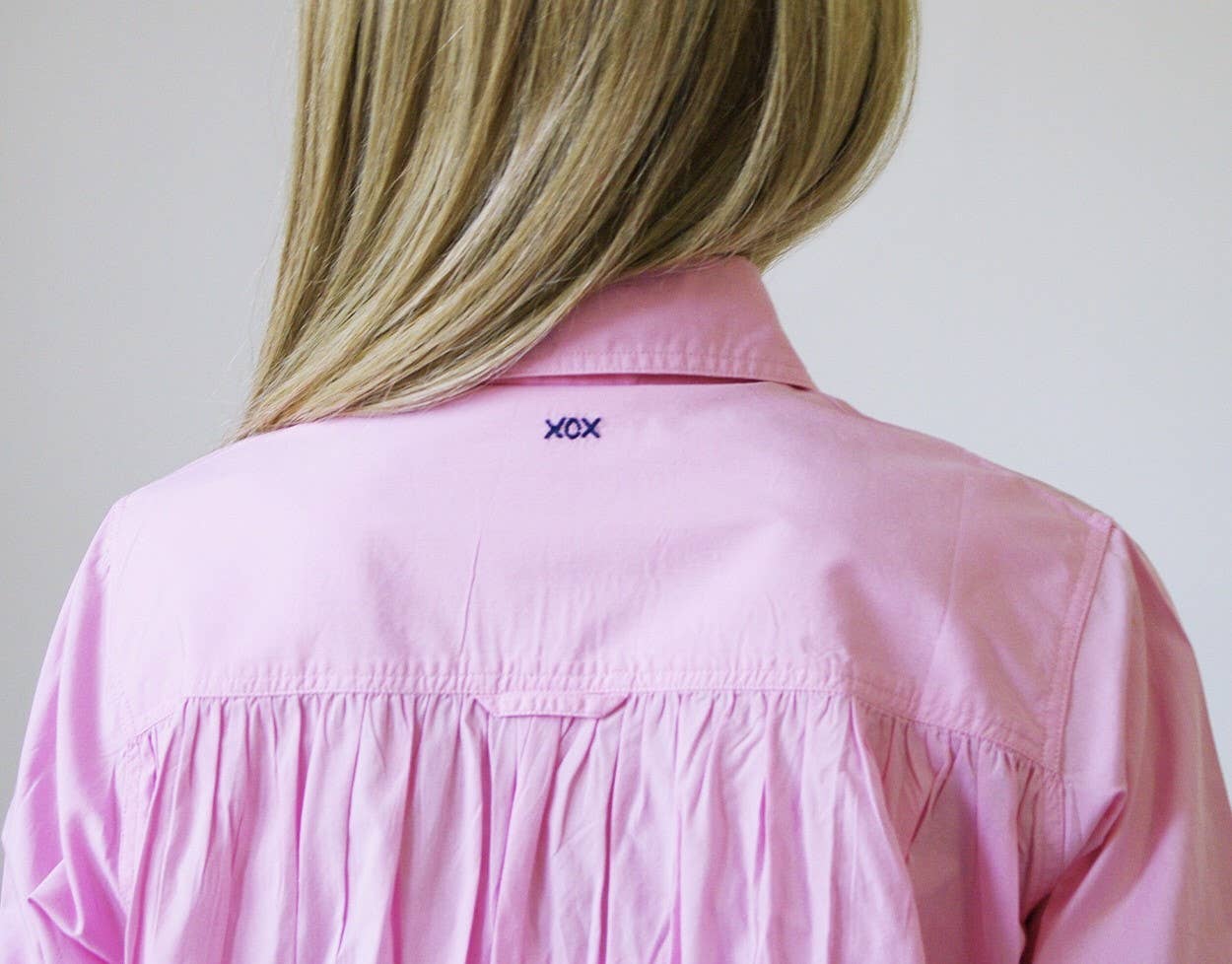 Who's Charlie - Vendita all'ingrosso Camicia button down - Donna - Camicia oversize in cotone Riley11