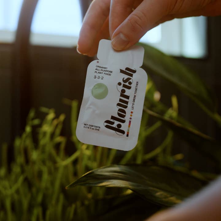 Flourish Plant - Wholesale Fertilizer - Flourish Organic Plant Food, Single Packet Fertilizer1