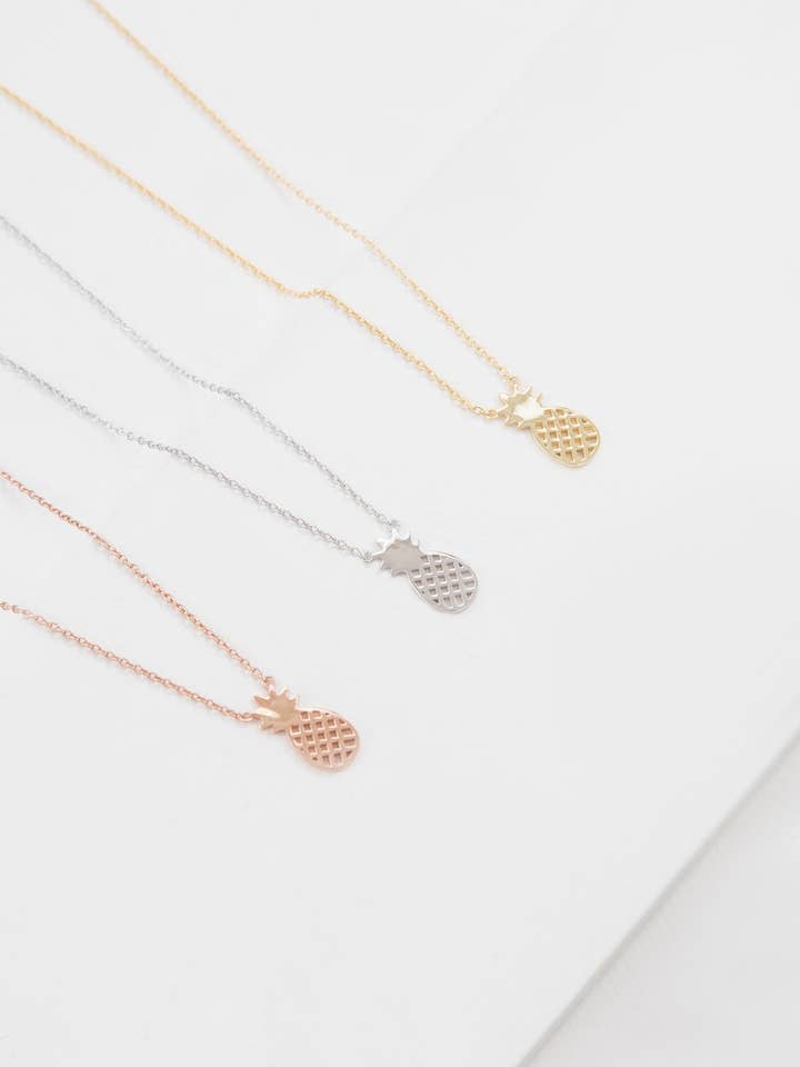 Pineapple Necklace (18K & 24K Gold) for wholesale by Lovoda