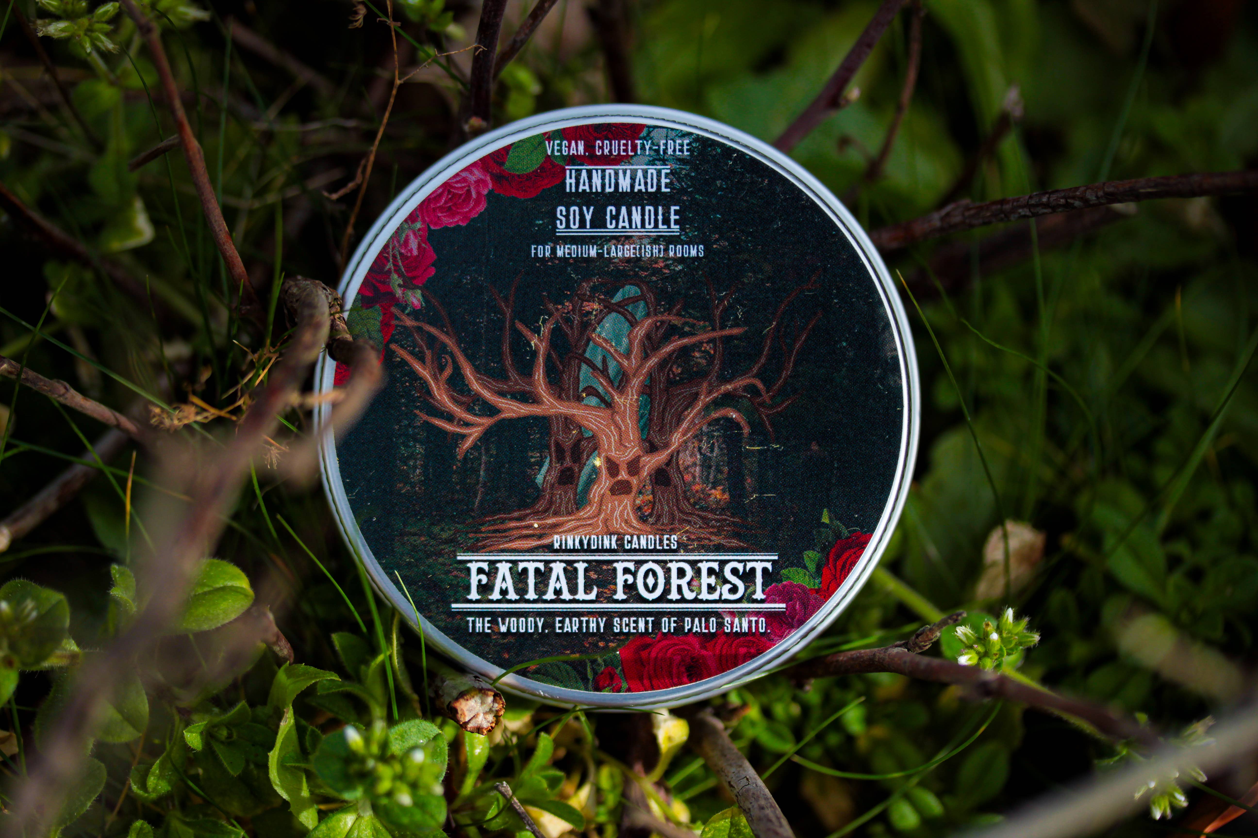 RinkyDink Candles – Velas de viagem por atacado – Vela Perfumada Artesanal Floresta Fatal de Halloween (VG)1