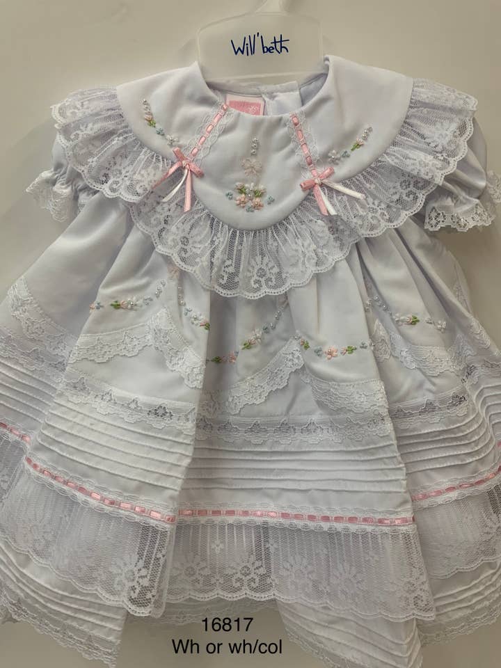 16817 Robe Héritage Classique à Bordures Festonnées pour la vente par Will'beth