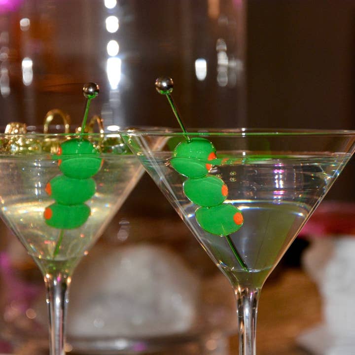 House of Savage - Wholesale Decorative Tabletop Object - FAUX DIRTY MARTINI DECOR2