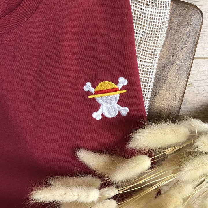 T-shirt ricamata - Pirate per la vendita all'ingrosso da parte di Juste un t-shirt