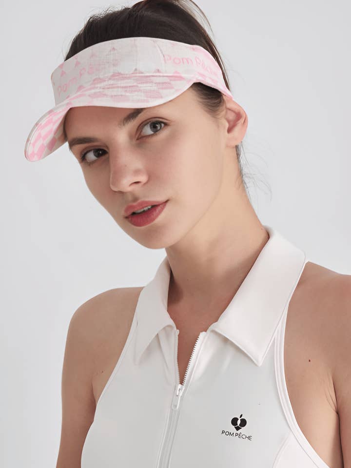 Casquette à visière réglable à carreaux roses et blancs Diana pour la vente par Beautikini