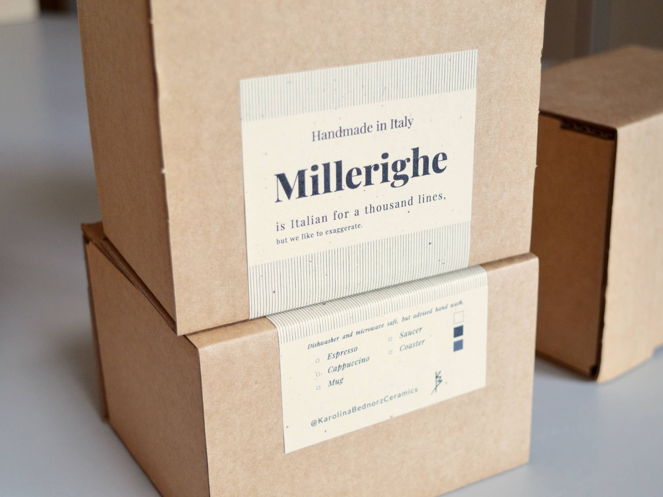 Karolina Bednorz Ceramics - Venta al por mayor Taza de café/té - Set de taza y plato de espresso Millerighe - Caja de regalo para dos10