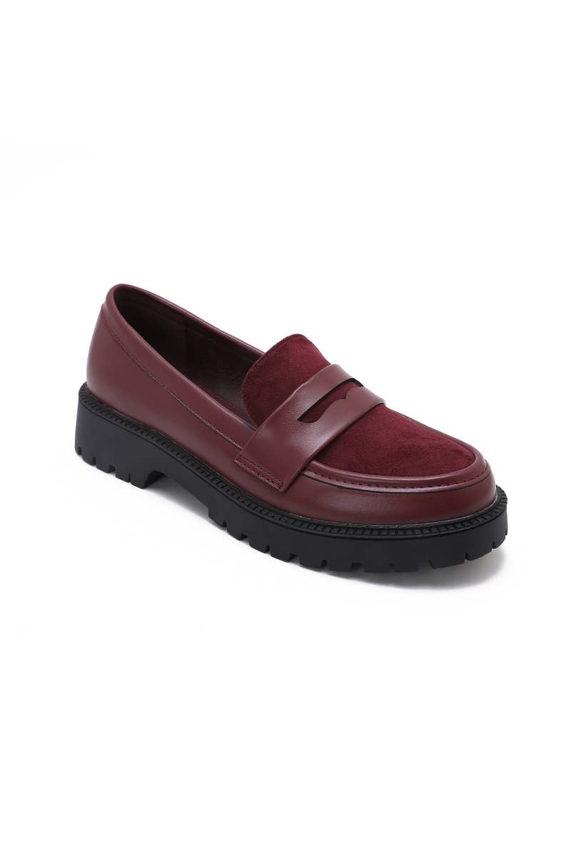 Joia Paris – Großhandel Loafer – Damen – Mokassins mit klassischem Schaft und dicker Sohle H8-960M4