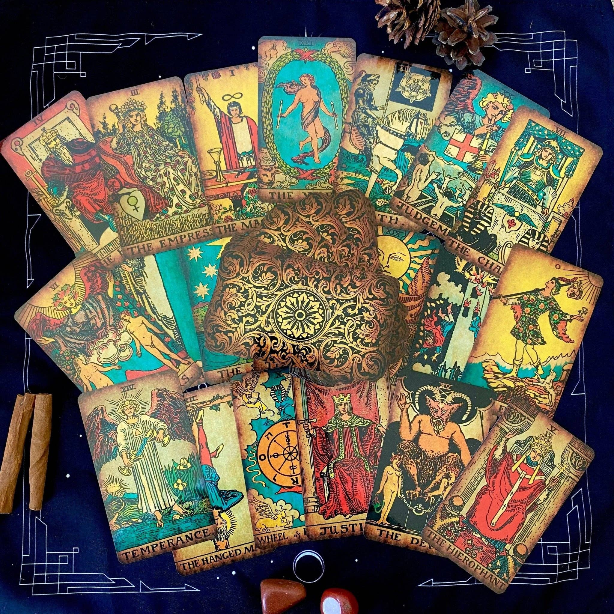 DarkForestLTD - Vente Cartes de tarot - Jeu de tarot vintage sans bordure The Rider Waite8
