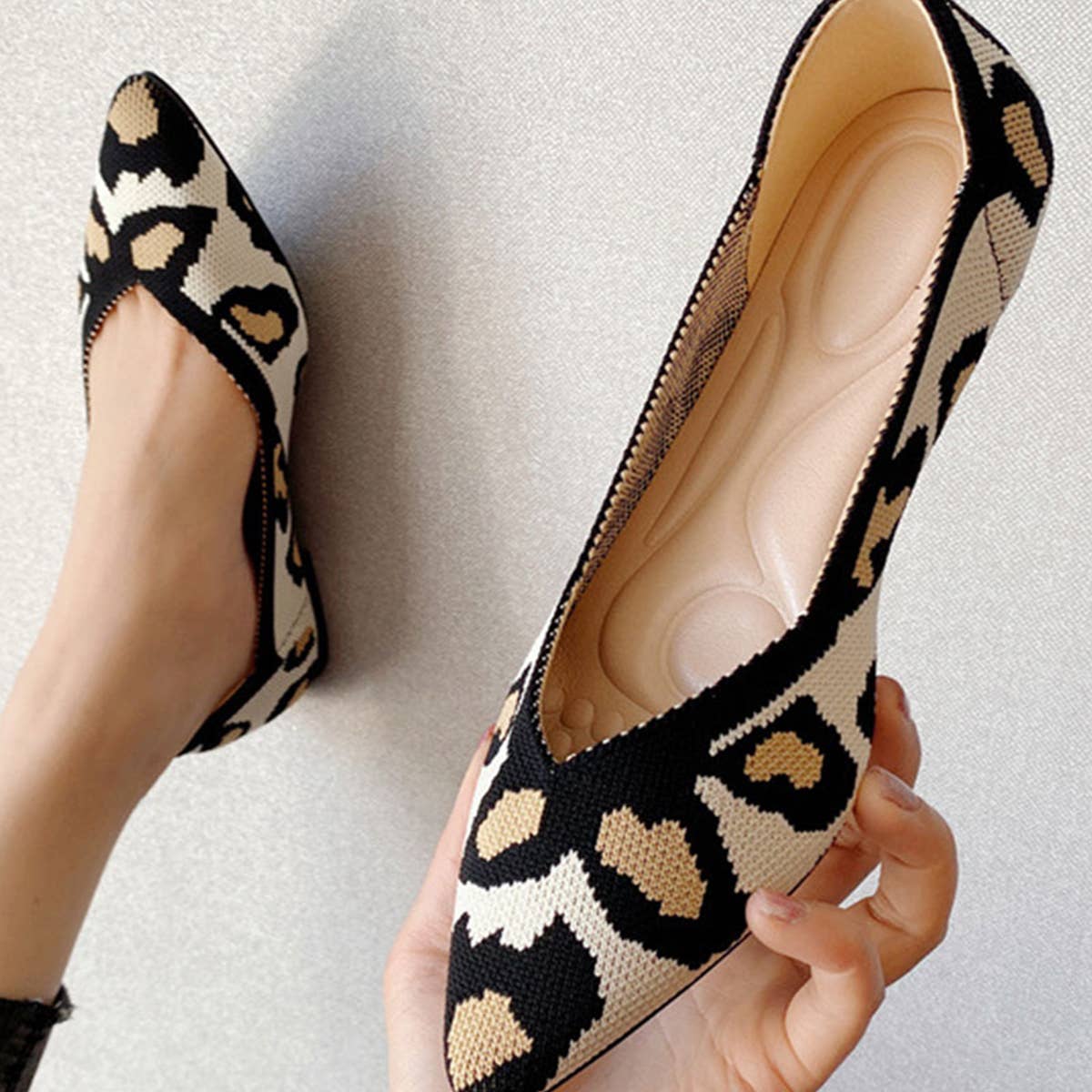 ACCITY - Wholesale Flats - Women's - COMFORTABLE POINTED FLAT SHOES FOR WOMEN_CWSHF000631