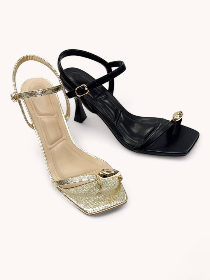 CCOCCI - Wholesale Low Heels - Women's - ROSSIE-23 GOLDEN TOE RING THONG STRAP SANDAL HEELS5