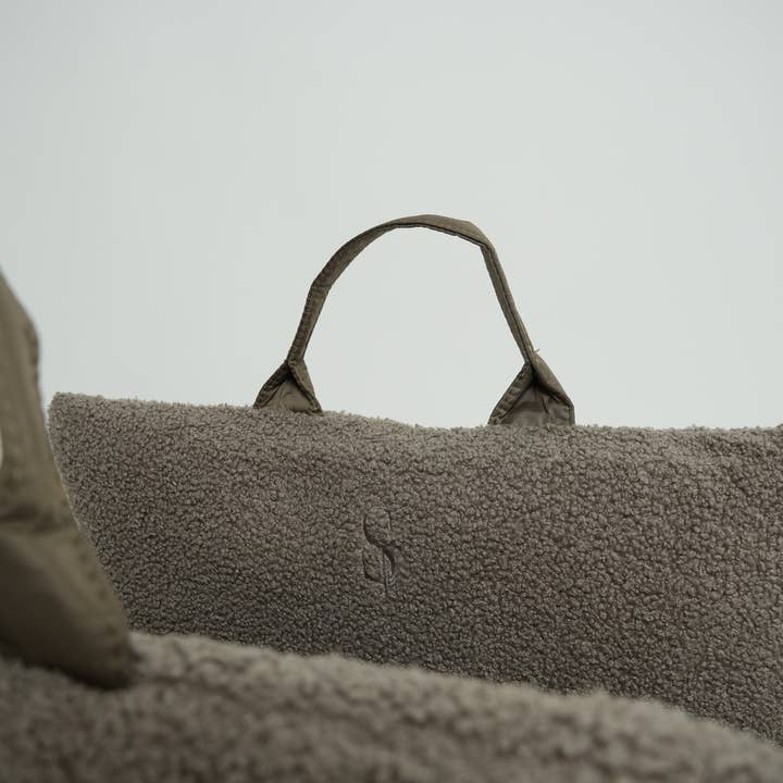 Staey - Wholesale Pet Carrier - Dog - Lara Car Seat | Teddy 2.05