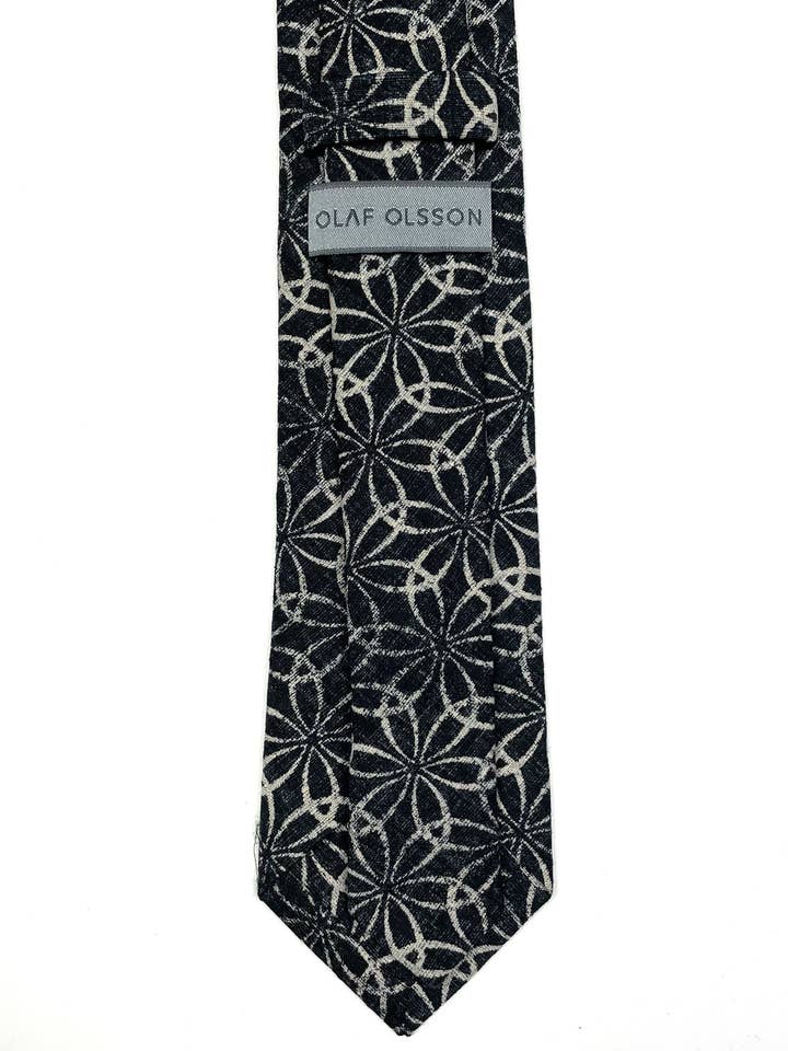 Grey Flowers Necktie for wholesale by Olaf Olsson