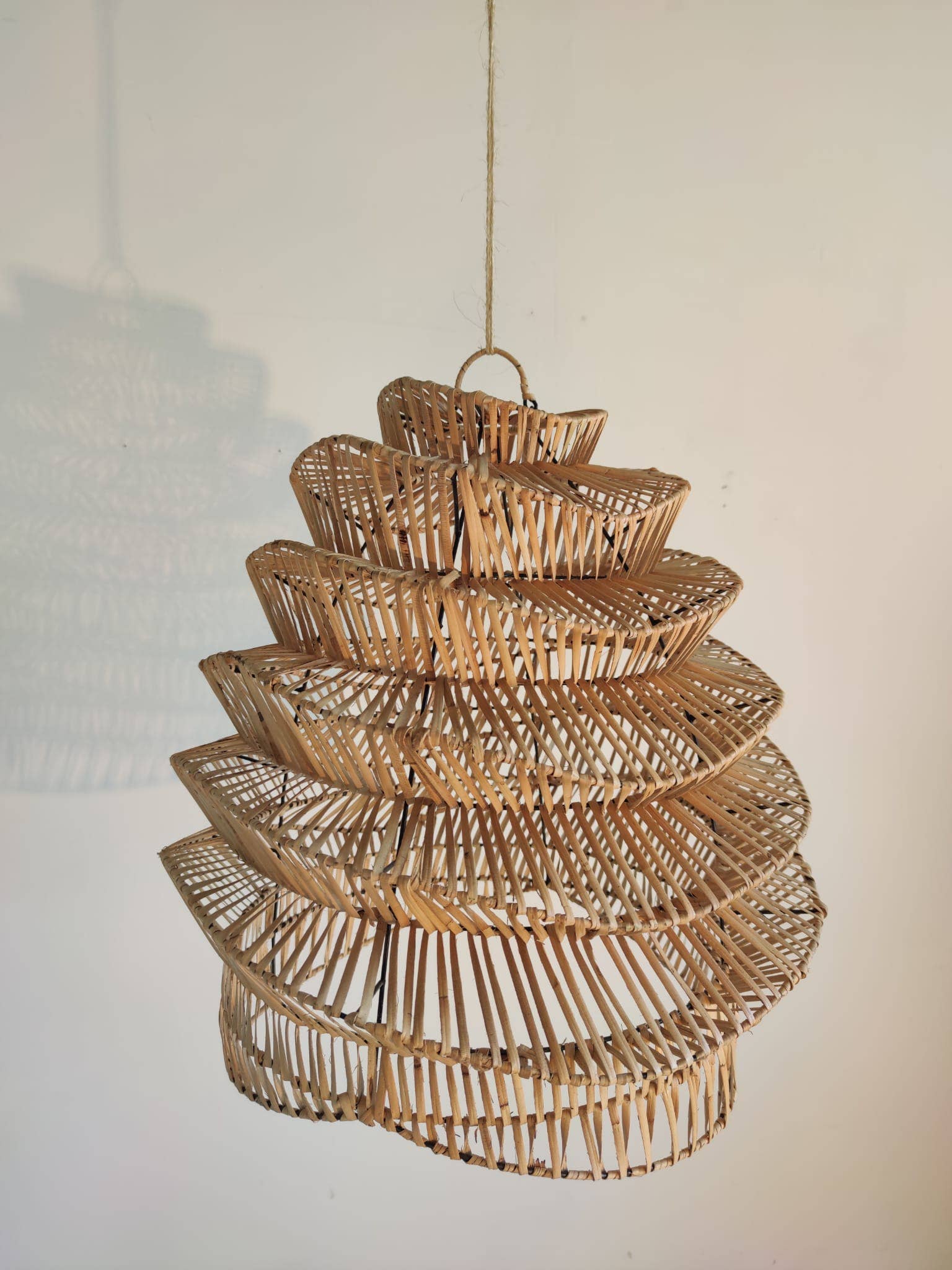 Office Objets - Wholesale Chandelier/Hanging Light - Woven rattan pendant in natural accordion shape3